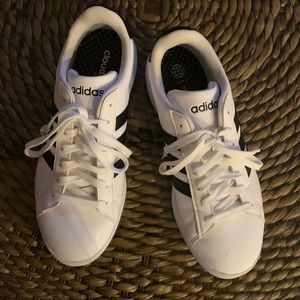 Like new adidas size 9 1/2